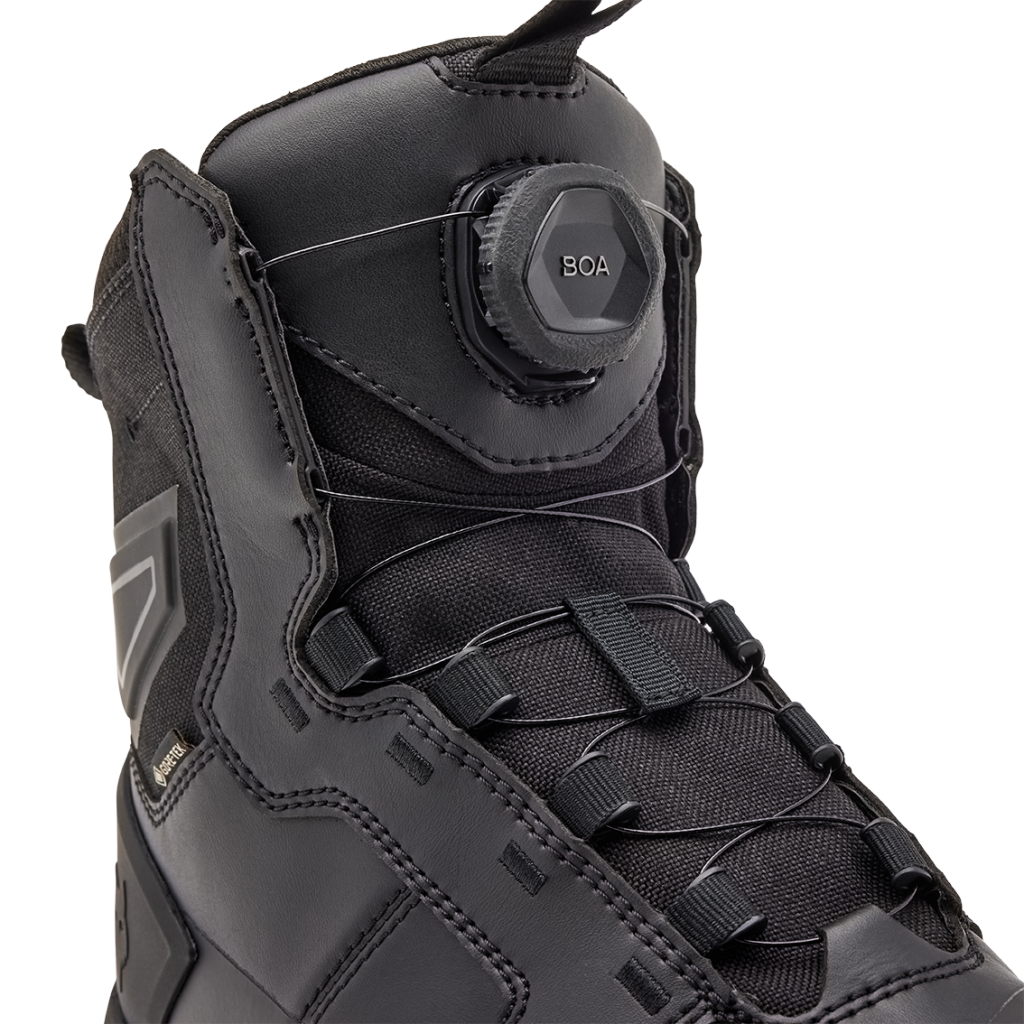 Fox Racing Defend ADV Motorradstiefel in SCHWARZ
