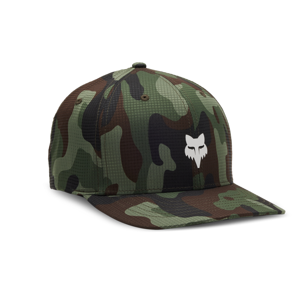 Fox Racing Fox Head Camo Tech Flexfit Cap in GRÜN