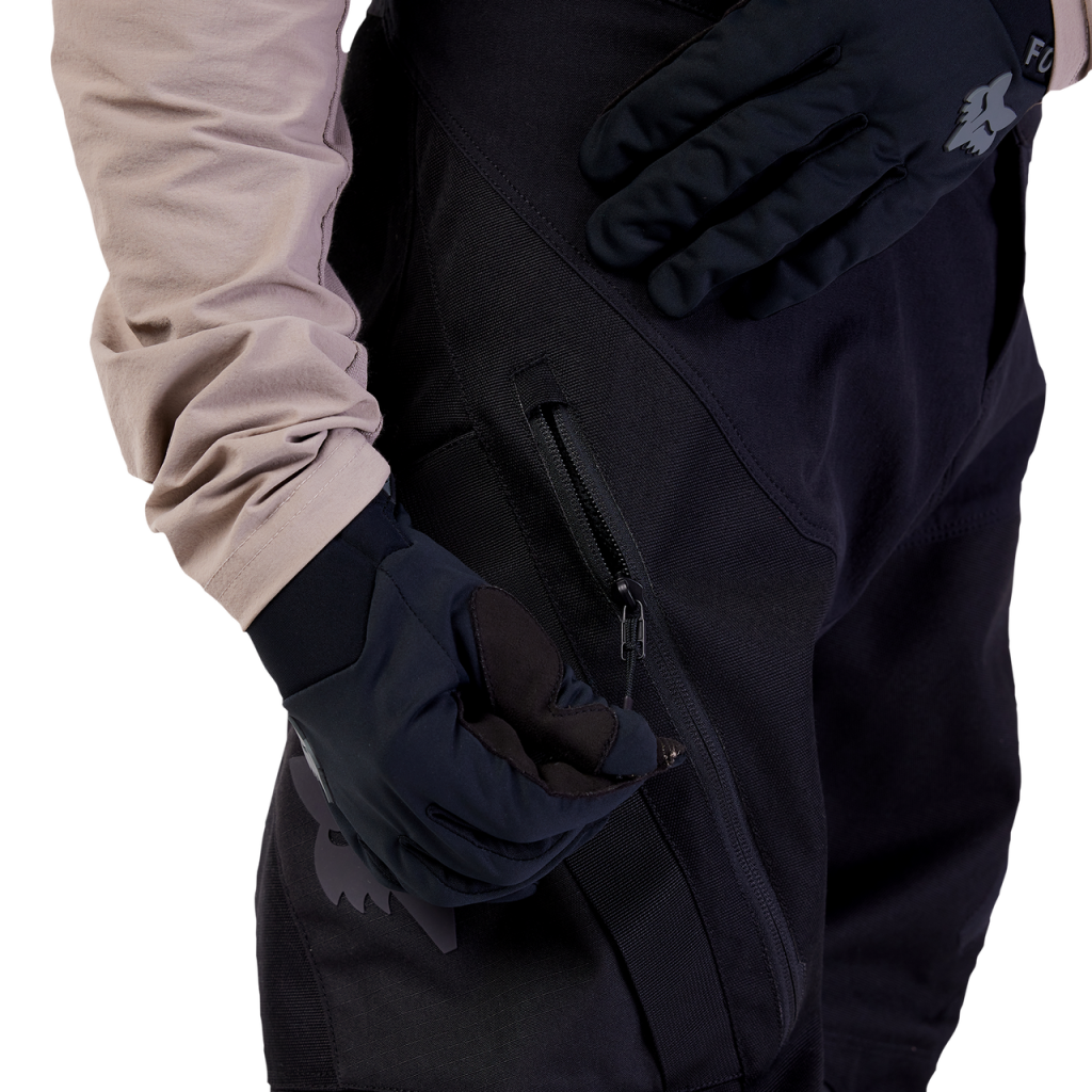 Fox Racing Defend Off Road Motocrosshose in SCHWARZ