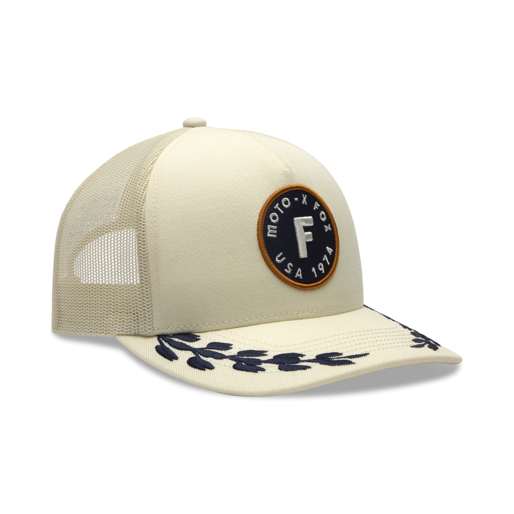 Fox Racing W Circa 74 Mesh Trucker Cap in WEISS