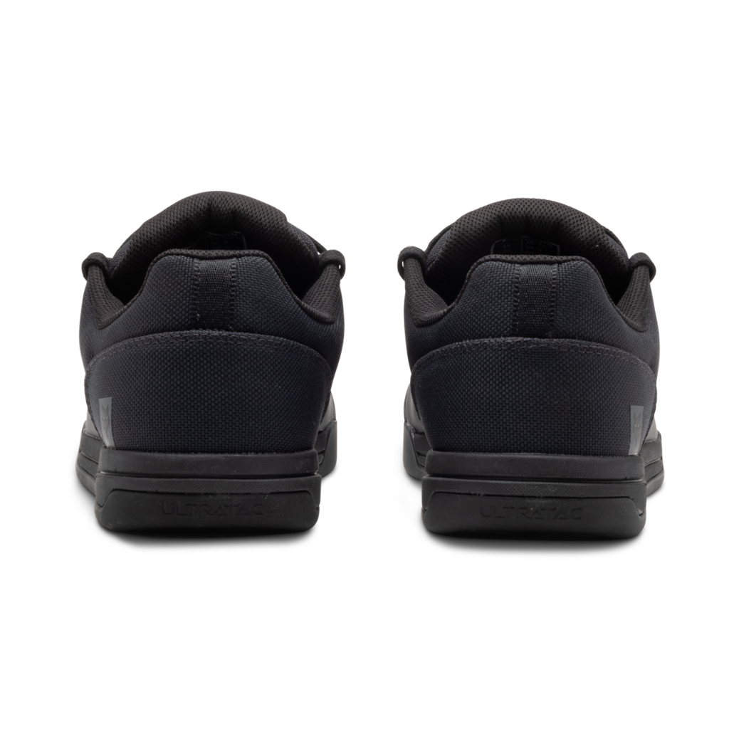 Fox Racing Union Canvas Flat Shoe in SCHWARZ