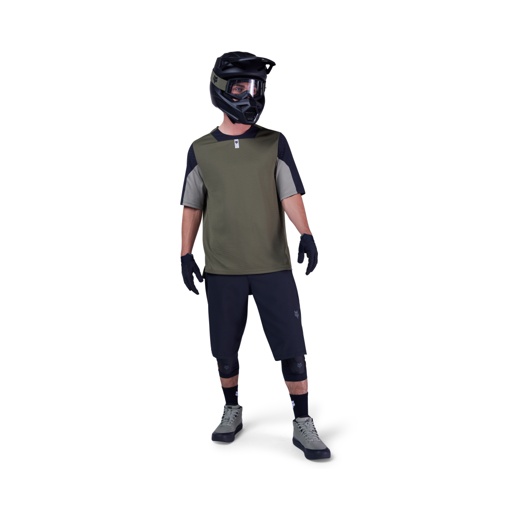 Fox Racing Defend Short Velohose in SCHWARZ