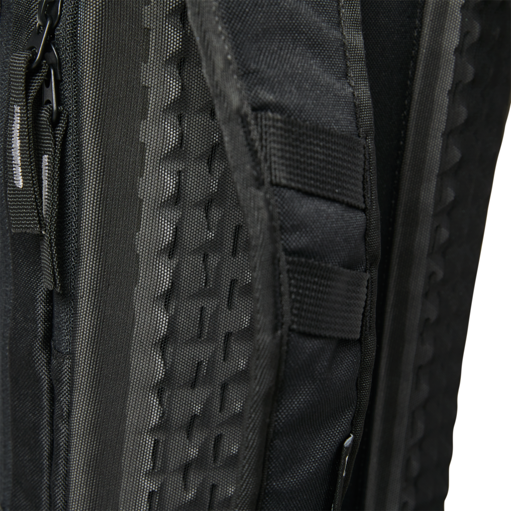 Fox Racing Utility 10L Hydration Pack- Medium in SCHWARZ