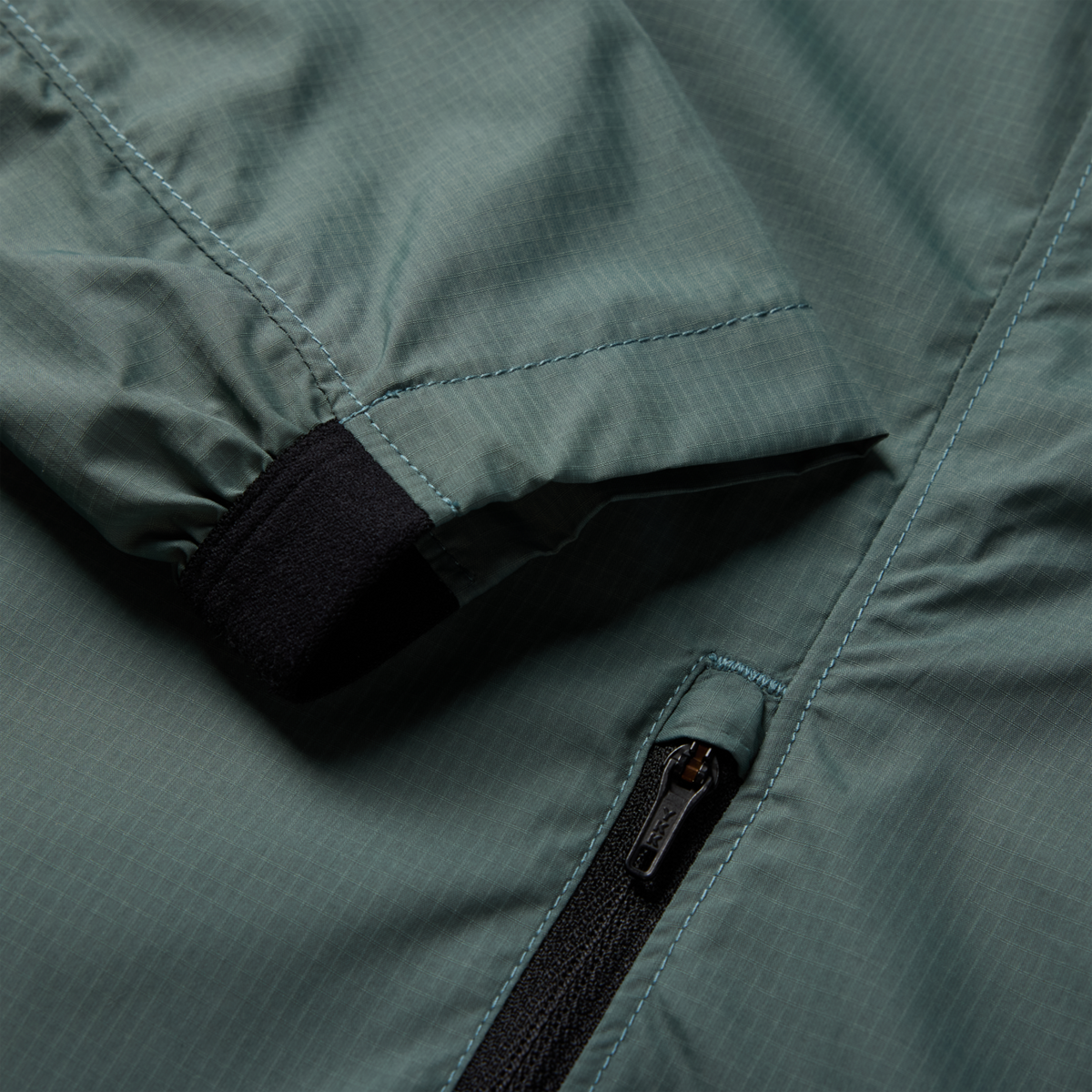 Fox Racing Ranger Wind Jacket in GRÜN