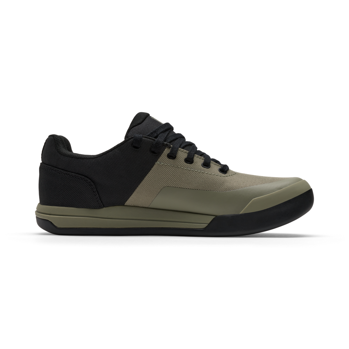 Fox Racing Union Canvas Flat Shoe in SCHWARZ
