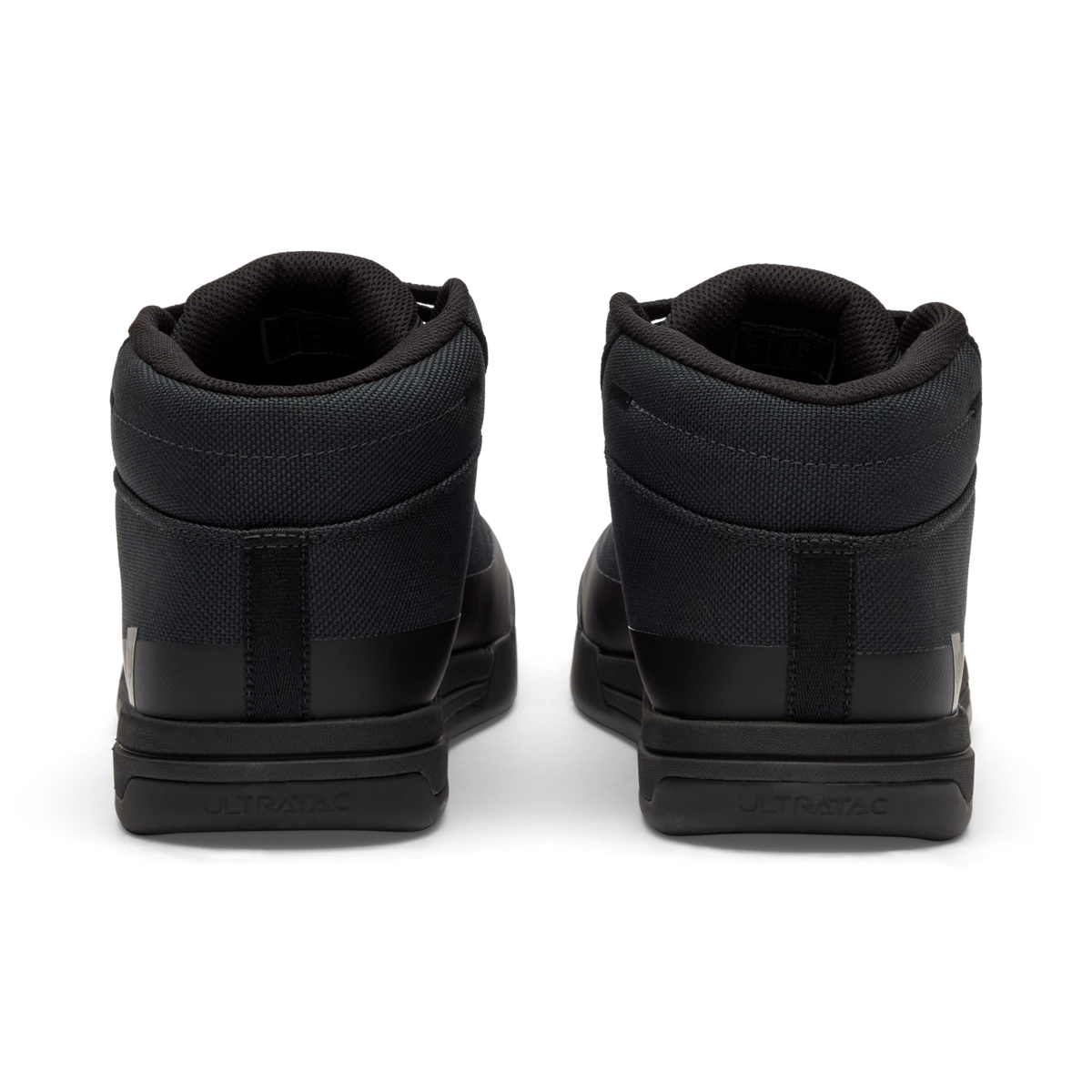 Fox Racing Union Canvas Mid Shoe in SCHWARZ