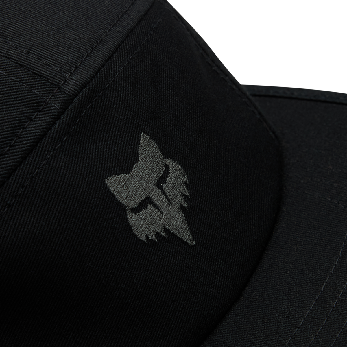 Fox Racing Fox Head Camper Hat in SCHWARZ