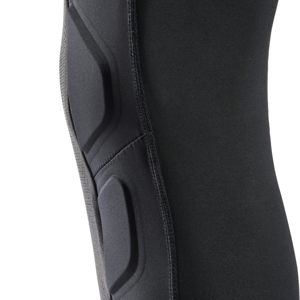 Fox Racing Launch Elite Knee/Shin Guard in SCHWARZ
