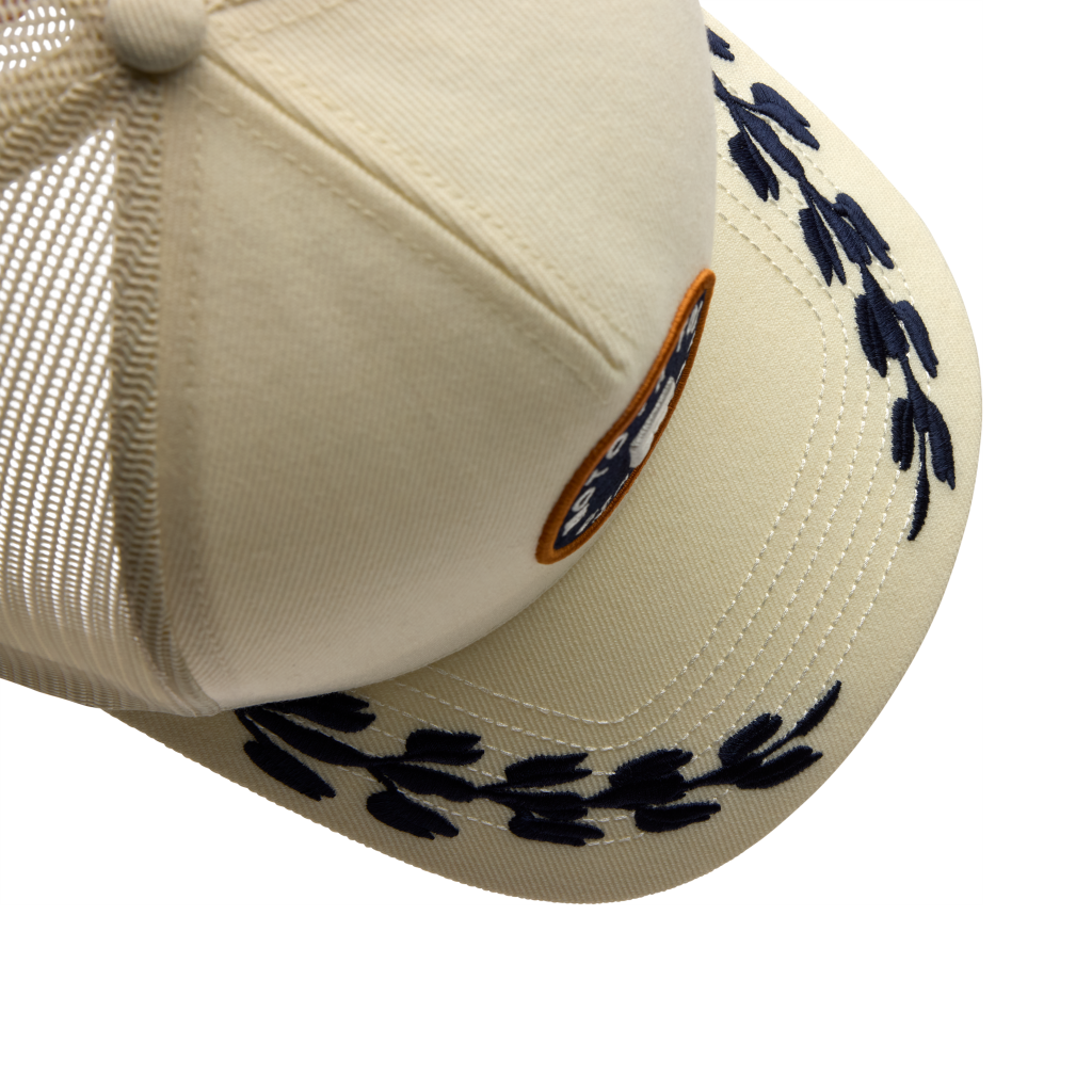 Fox Racing W Circa 74 Mesh Trucker Cap in WEISS