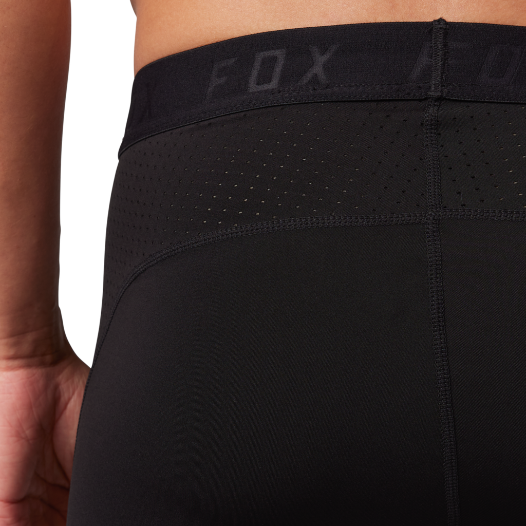 Fox Racing Tecbase Compression Short in SCHWARZ