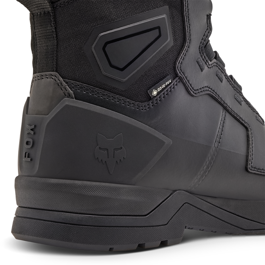Fox Racing Defend ADV Motorradstiefel in SCHWARZ