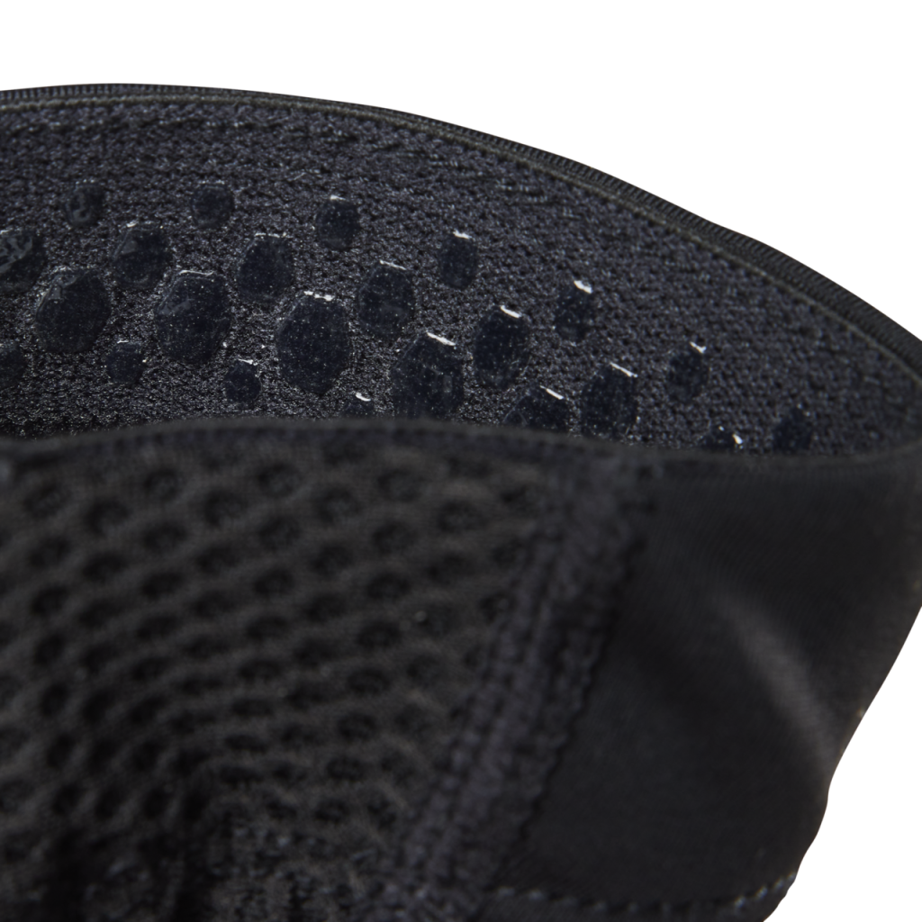 Fox Racing Yth Enduro Elbow Sleeve in SCHWARZ