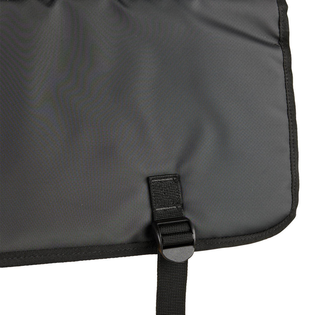 Fox Racing Tailgate Cover Small in SCHWARZ