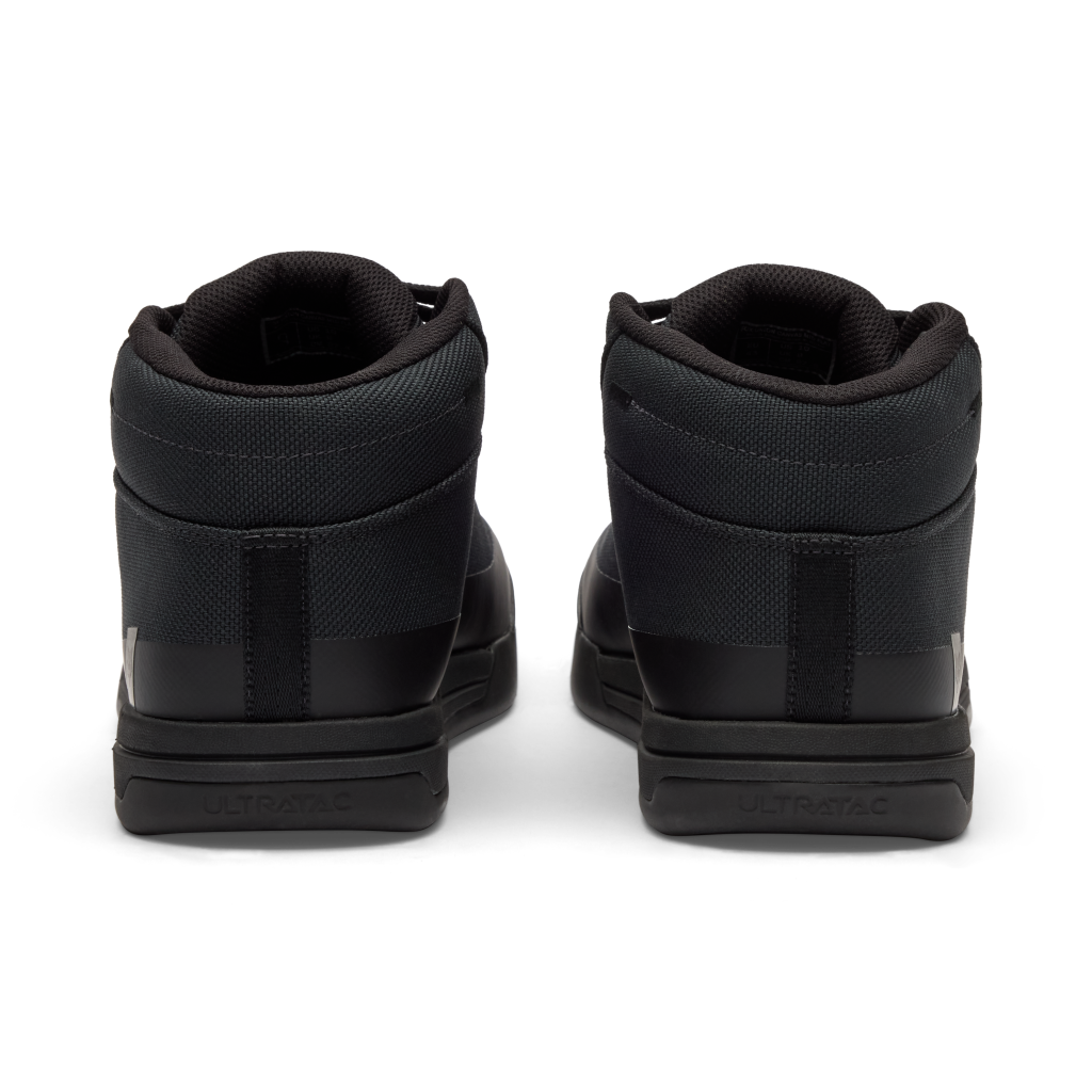 Fox Racing Union Canvas Mid Shoe in SCHWARZ