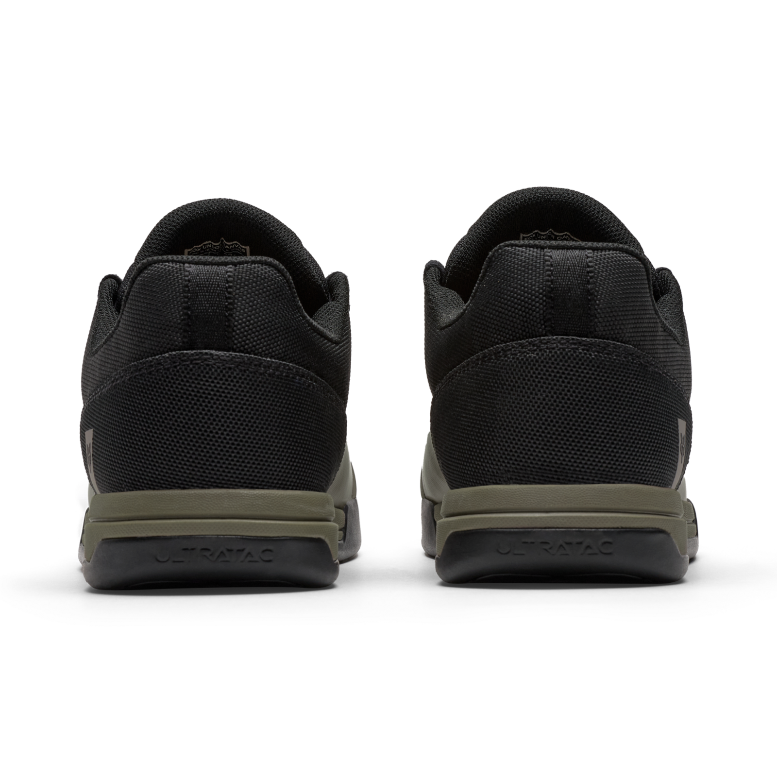 Fox Racing Union Canvas Flat Shoe in SCHWARZ