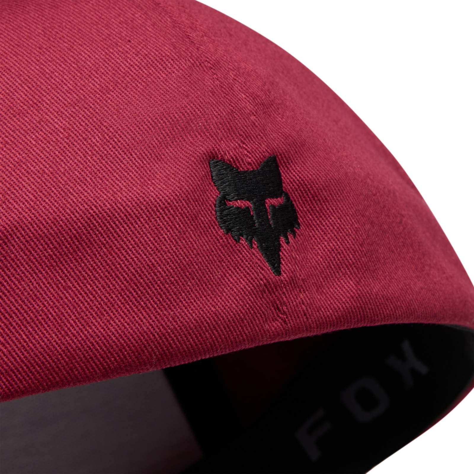 Fox Racing Badge Flexfit Hat in ROT