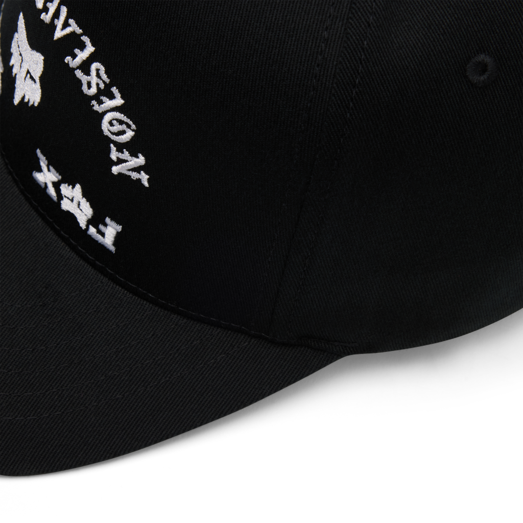 Fox Racing Icon Flexfit Hat in SCHWARZ